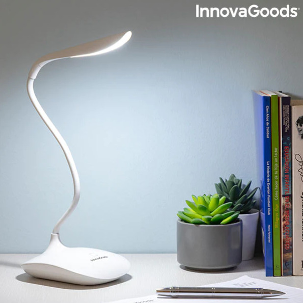 LED лампата е гъвкава и напълно регулируема на 360° завъртане, за да осигури максимален комфорт и осветление в ежедневните ви дейности.