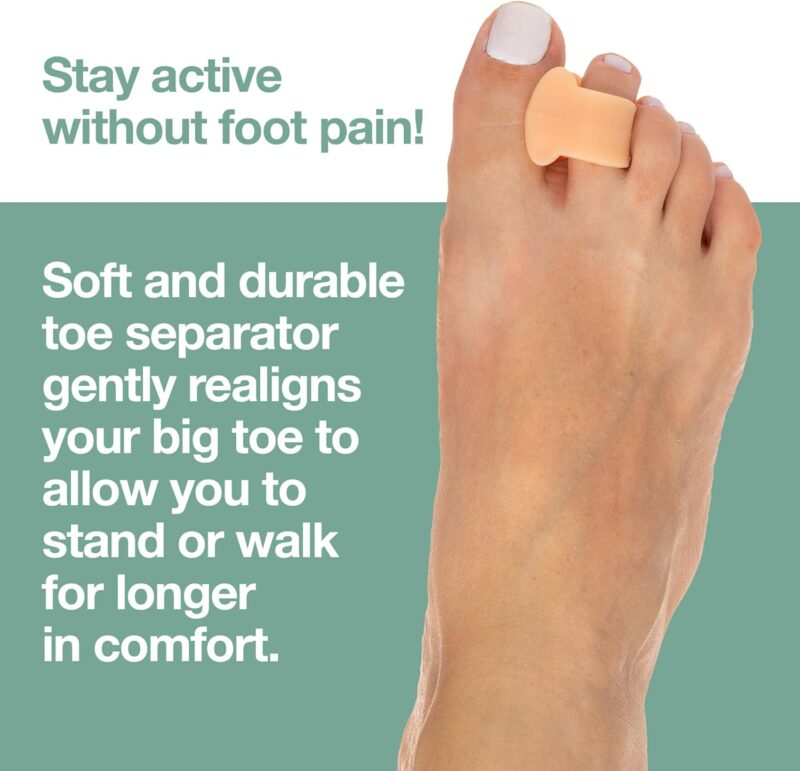 Стъпало с телесен силиконов разделител за палеца, с текст „Stay active without foot pain!“ – омекотява и изправя палеца за комфорт при ходене.