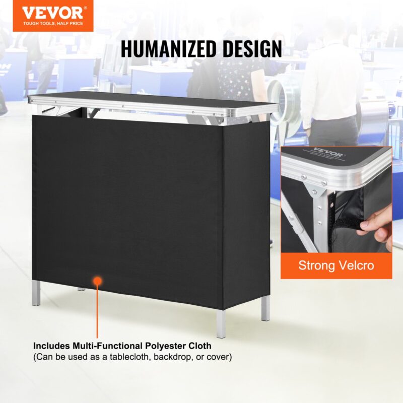 маса за търговски изложения VEVOR DX9930 с черна полиестерна покривка – Показва масата със здрава алуминиева рамка и черна полиестерна покривка, прикрепена чрез здраво велкро закопчаване.