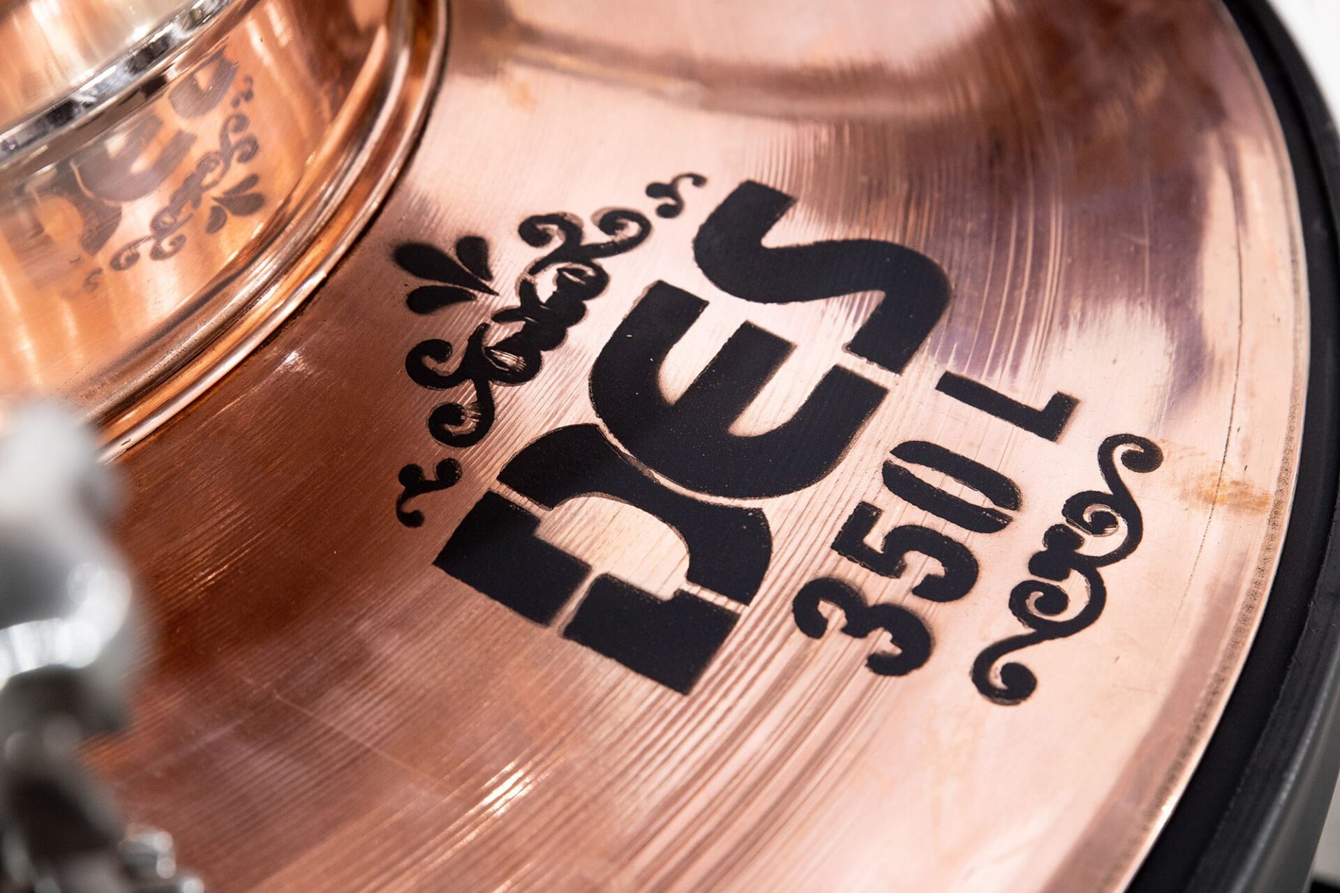 Сръбски меден казан за ракия 350 литра DES, Миксер с електромотор, Охладител PH-30 Premium, Изпускателен кран за джибри - Image 2