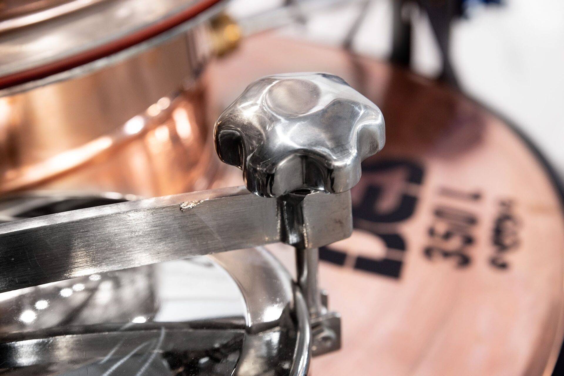 Сръбски меден казан за ракия 350 литра DES, Миксер с електромотор, Охладител PH-30 Premium, Изпускателен кран за джибри - Image 5