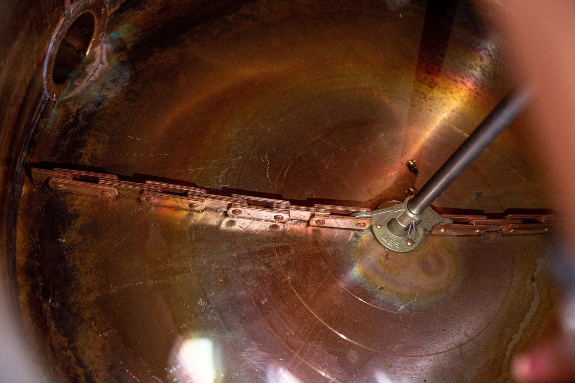 Сръбски меден казан за ракия 350 литра DES, Миксер с електромотор, Охладител PH-30 Premium, Изпускателен кран за джибри - Image 4